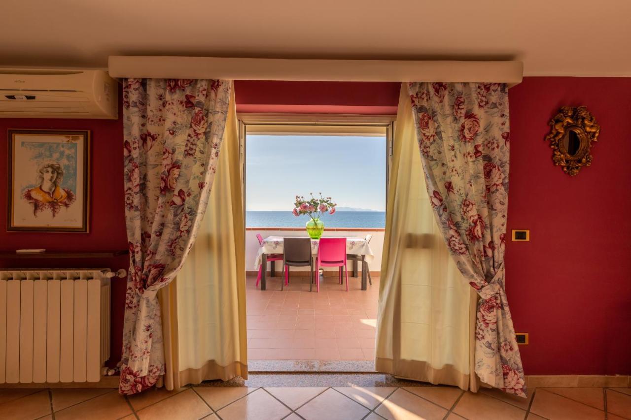 Vacanze Al Mare Patrizia'S Sweet Home Terme Vigliatore Eksteriør billede