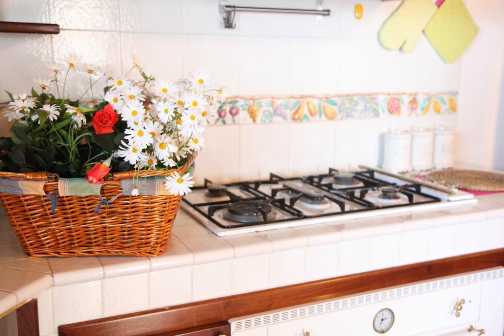 Vacanze Al Mare Patrizia'S Sweet Home Terme Vigliatore Værelse billede