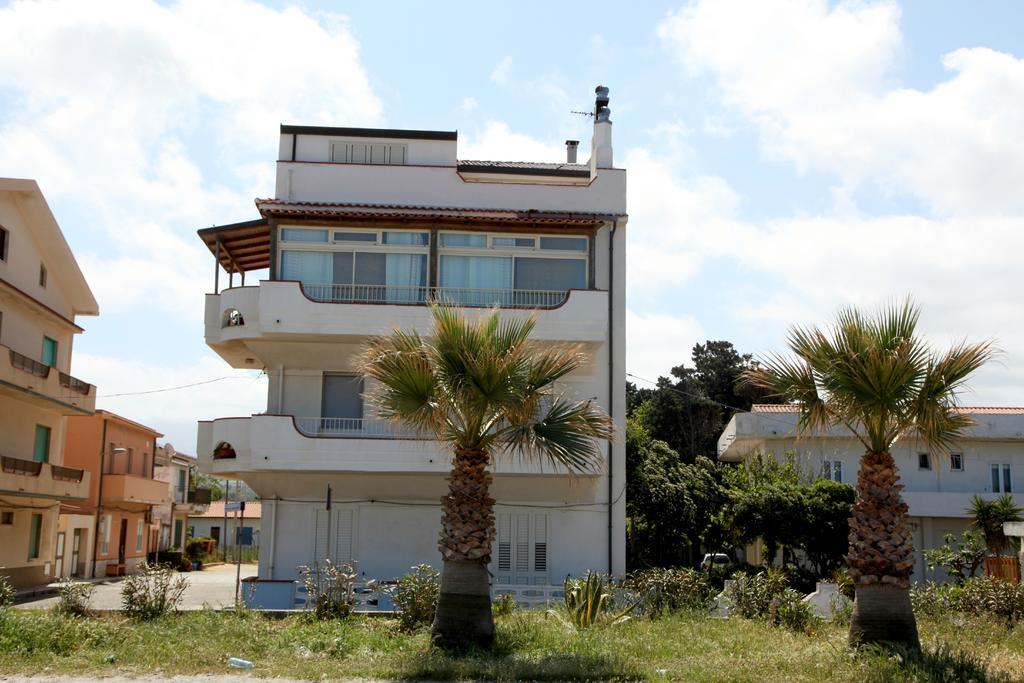 Vacanze Al Mare Patrizia'S Sweet Home Terme Vigliatore Værelse billede